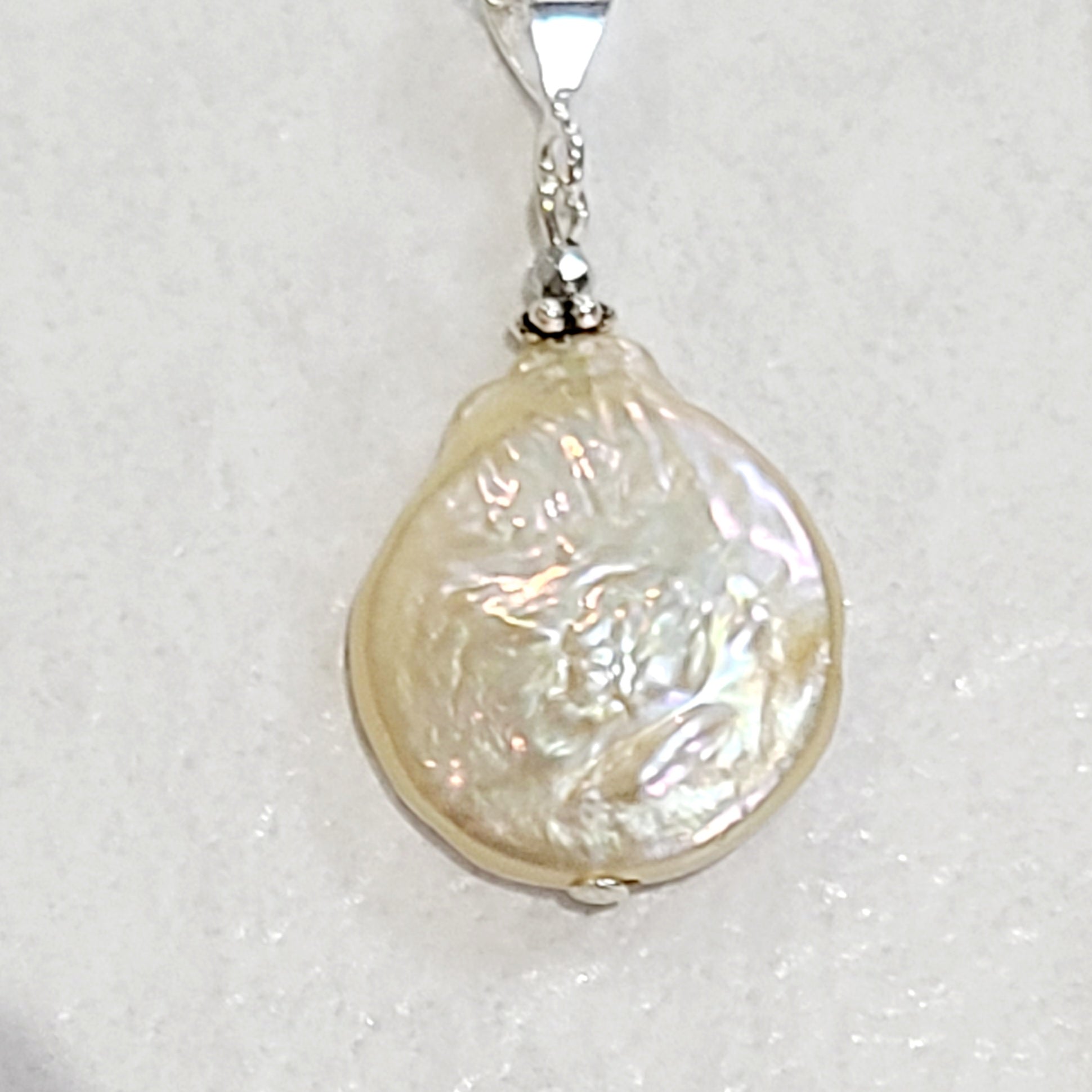 Freshwater Pearl Pendant Necklace