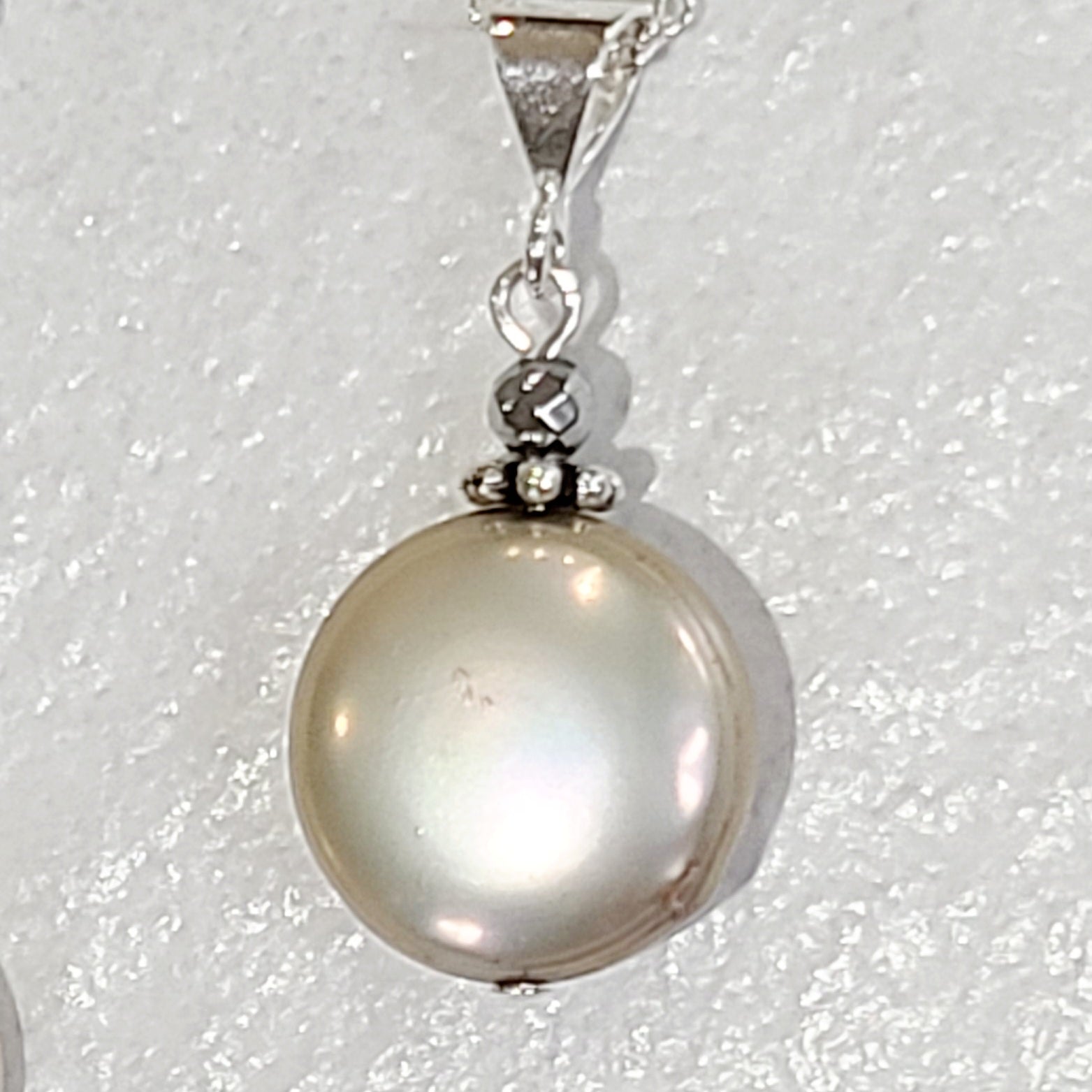Freshwater Pearl Pendant Necklace
