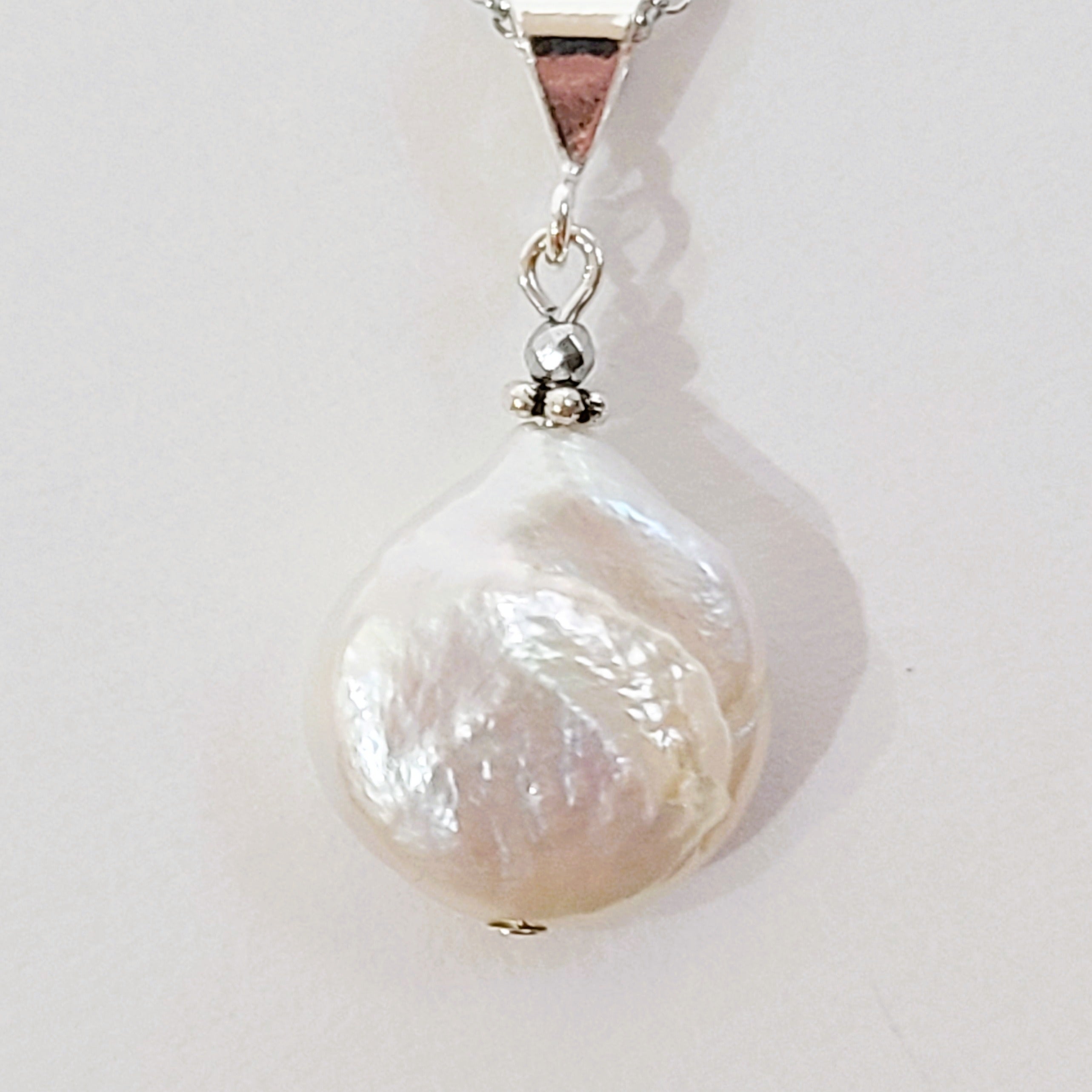 Freshwater Pearl Pendant Necklace
