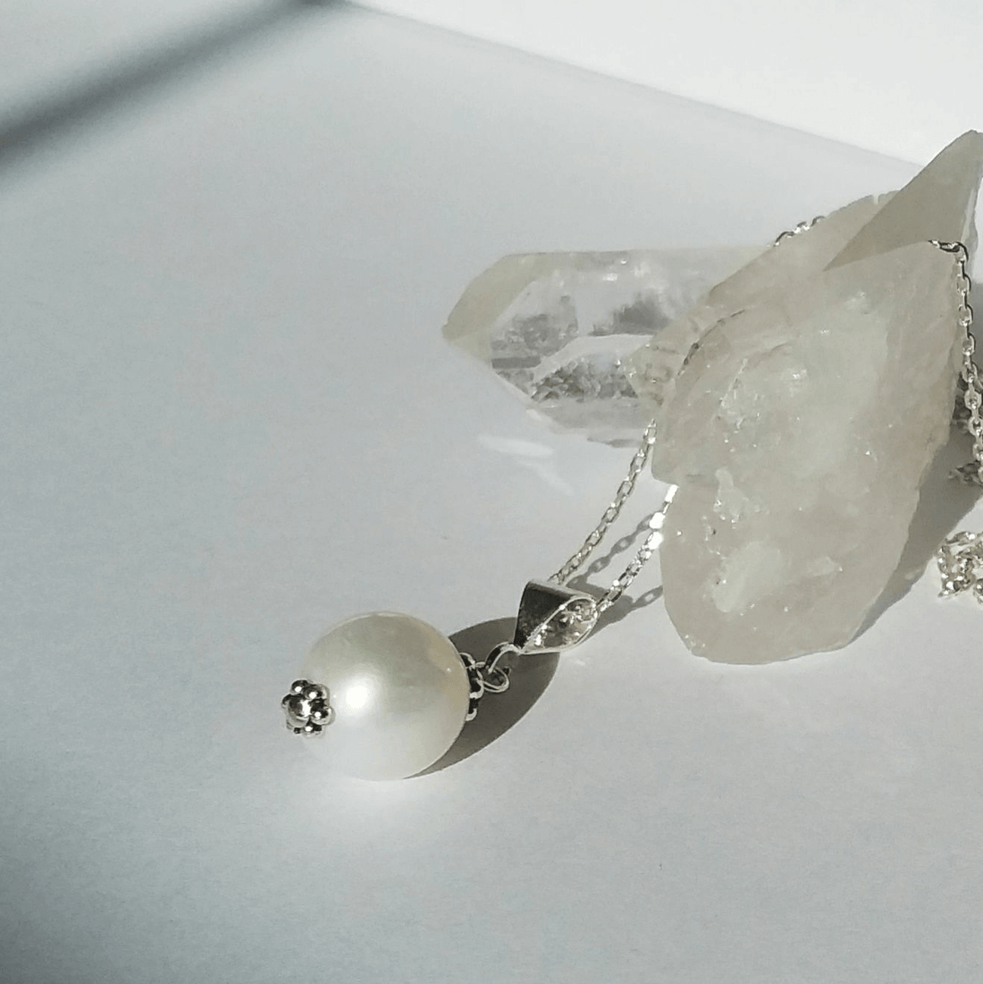 Freshwater Pearl Single Gem Necklace